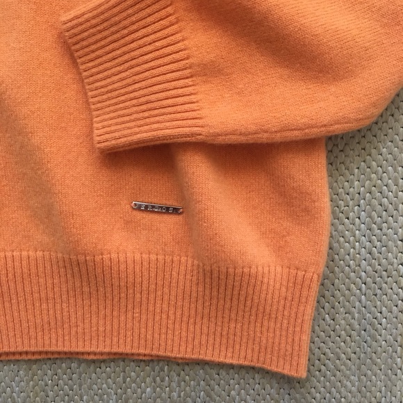 Erdos Cashmere Long Sleeve Sweater - Picture 2 of 4
